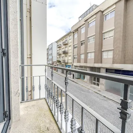 By House And People * Braga