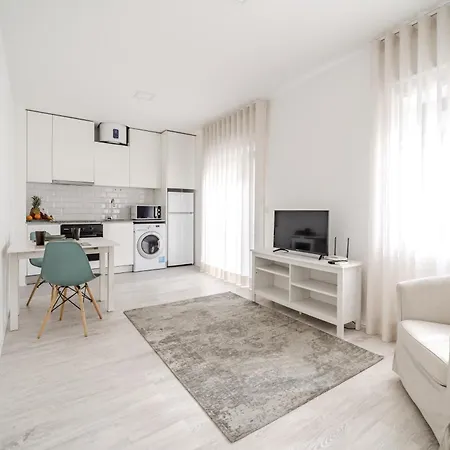Apartment By House And People Braga