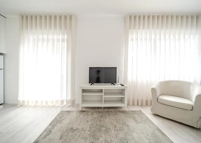 By House And People Lägenhet